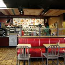 KFC - Restaurant | 1615 SW Emigrant Ave, Pendleton, OR 97801, USA