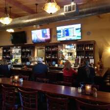 Ghiringhelli Pizzeria Grill & Bar - Restaurant | 1535 S Novato Blvd ...