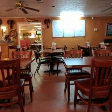 Edna Seafood And Grill - Restaurant | 1022 S Wells St, Edna, TX 77957, USA