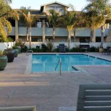 O'Cairns Inn & Suites | 940 E Ocean Ave, Lompoc, CA 93436, USA