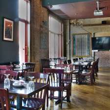 Mullanes Bar & Grill - Restaurant | 71 Lafayette Ave, Brooklyn, NY ...