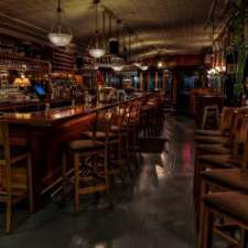 Mahoney's Atlantic Bar & Grill | 28 Main St, Orleans, MA 02653, USA