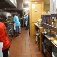 Triple AAA Pizza Restaurant | 339 Whalley Ave, New Haven, CT 06511, USA