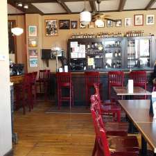 Irish Rose Saloon - Restaurant | 519 E State St, Rockford, IL 61104, USA