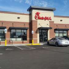 Chick-fil-A - Restaurant | 1625 SW Wanamaker Rd, Topeka, KS 66604, USA