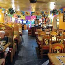 Casa Corona - Restaurant | 33 Smith St, Marblehead, MA 01945, USA