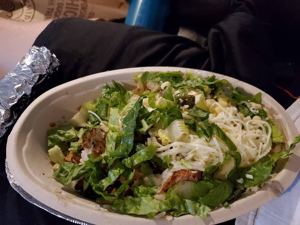 Chipotle Mexican Grill - Restaurant | 2122 Gunbarrel Rd, Chattanooga ...