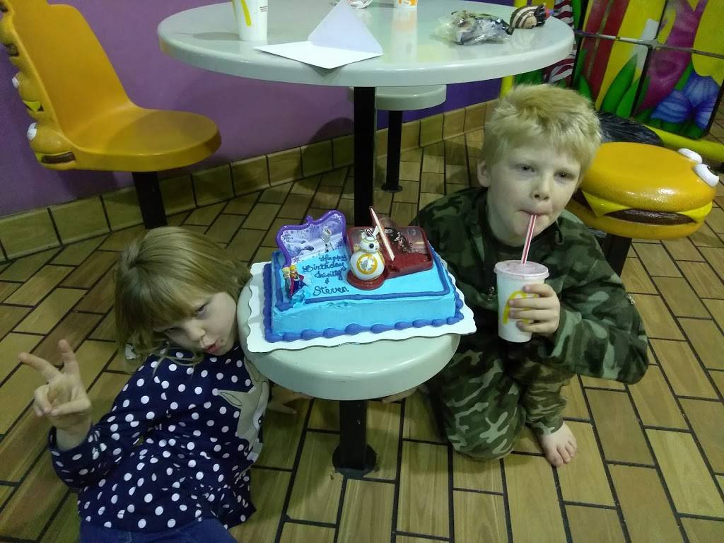 McDonalds | cafe | 9190 N Federal Blvd, Federal Heights, CO 80221, USA | 3034261535 OR +1 303-426-1535