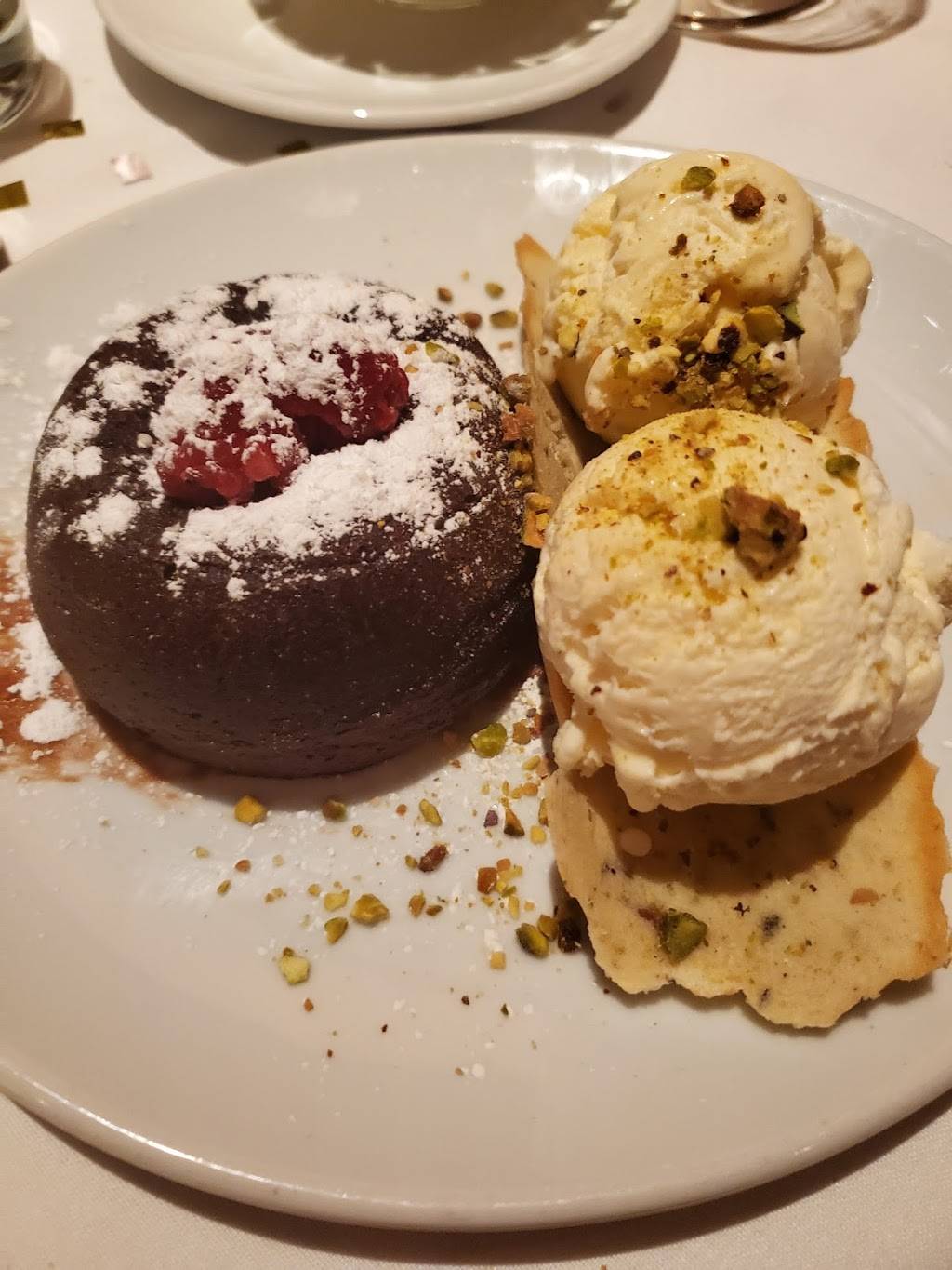 Fleming’s Prime Steakhouse & Wine Bar | restaurant | 44 S Main St, West Hartford, CT 06107, USA | 8606769463 OR +1 860-676-9463