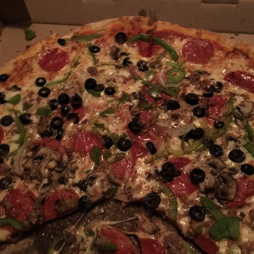 DAmores Pizza | restaurant | 22601 Pacific Coast Hwy, Malibu, CA 90265, USA | 3103174500 OR +1 310-317-4500
