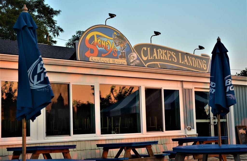 clarks landing restaurant