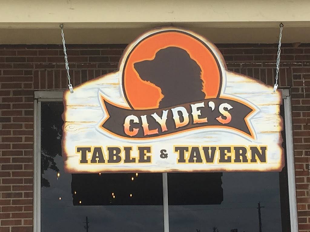 Clydes Tavern and Grill | restaurant | 5 E Jarrard St #206, Cleveland, GA 30528, USA | 7066078707 OR +1 706-607-8707
