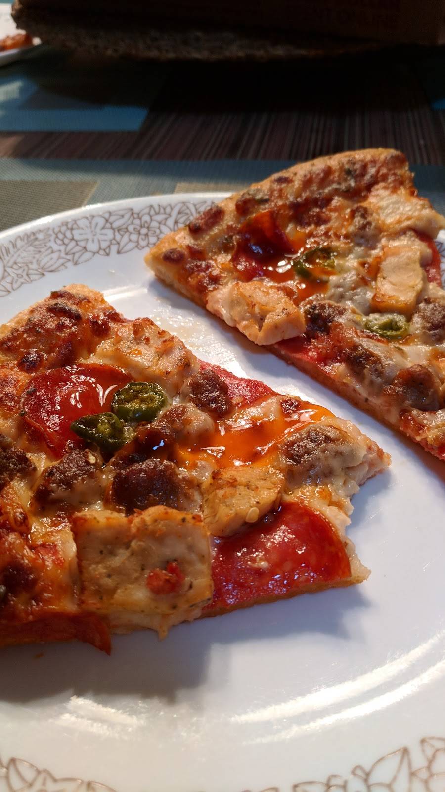 Pizza Hut | meal takeaway | 1570 US-17, Little River, SC 29566, USA | 8432800061 OR +1 843-280-0061