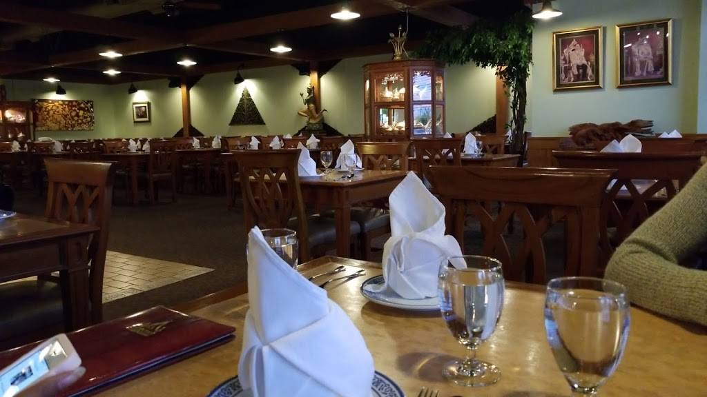 Bahn Thai Restaurant | restaurant | 4490 Fairview St, Burlington, ON L7L 5P9, Canada | 9056318868 OR +1 905-631-8868