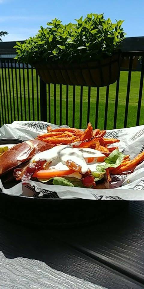 The Boulder Tap House - St. Cloud | restaurant | 3950 2nd St S, St Cloud, MN 56301, USA | 3202300100 OR +1 320-230-0100