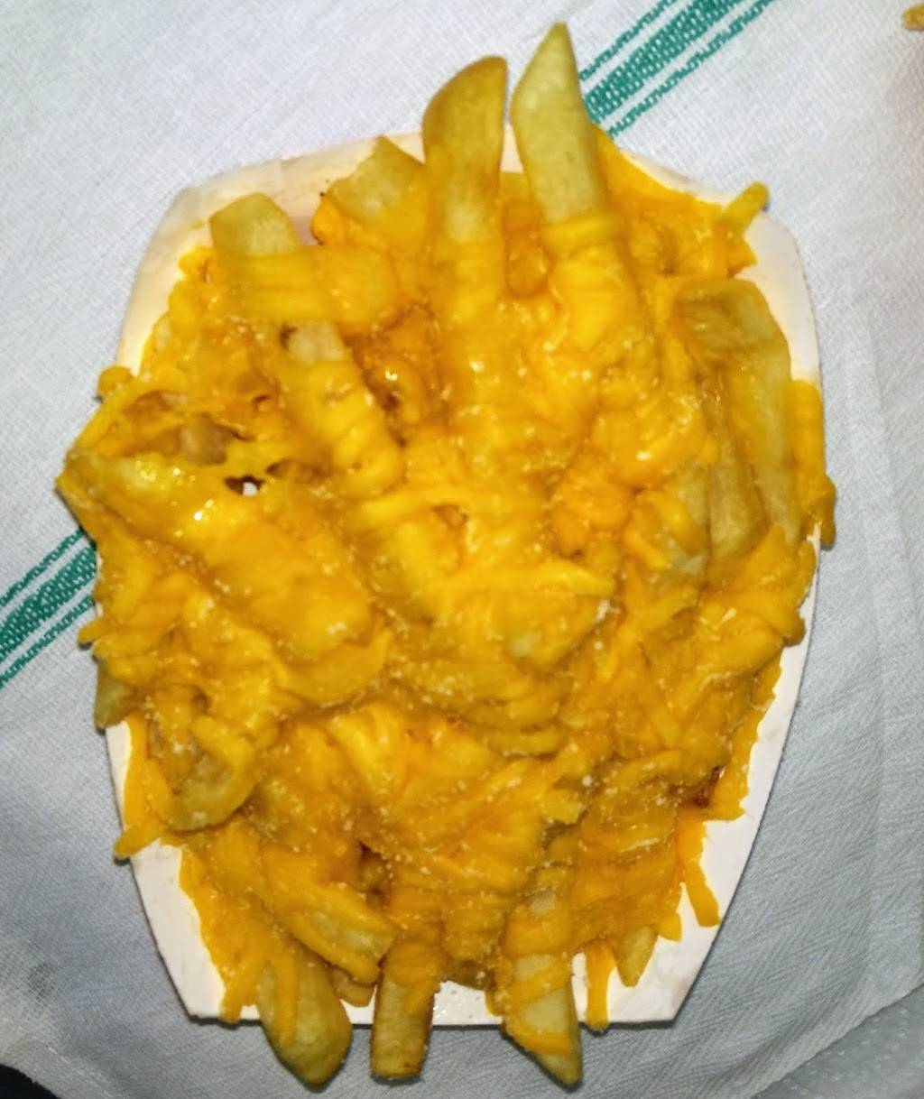 Hunts Dairy Bar | restaurant | 403 Sainte Genevieve Ave, Farmington, MO 63640, USA | 5737564415 OR +1 573-756-4415