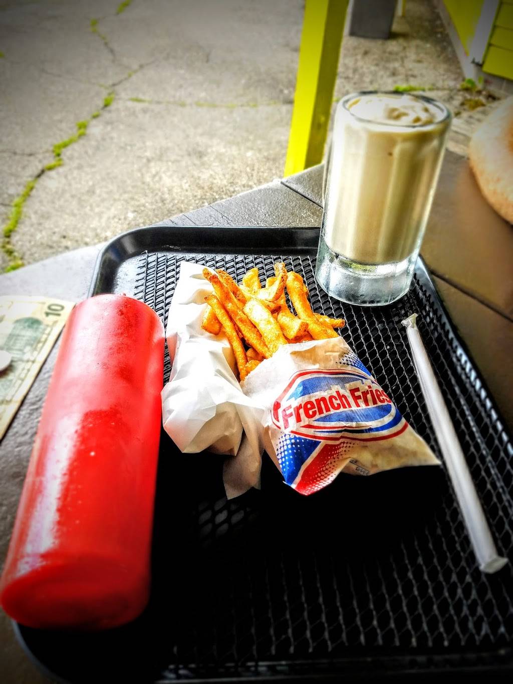 Mullins Short Stop | restaurant | 641 N Ludington St, Columbus, WI 53925, USA | 9206232080 OR +1 920-623-2080