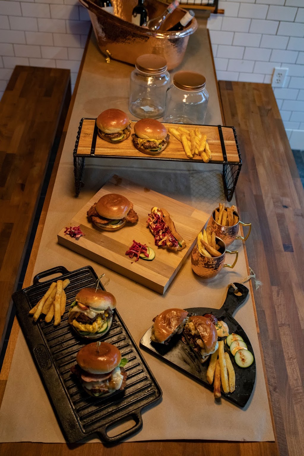 The Burgerly | restaurant | 137 S Main St, New Hope, PA 18938, USA | 2156931198 OR +1 215-693-1198