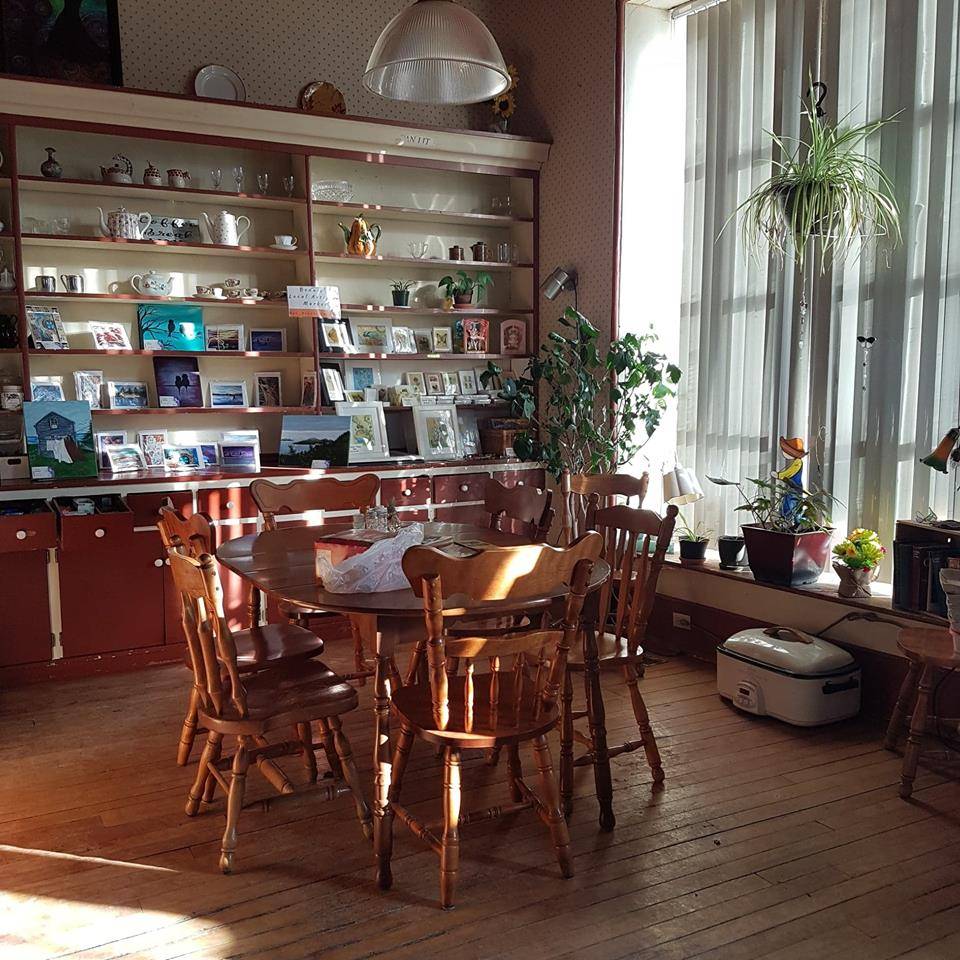 Old Bookstore Café | restaurant | 2558 County Rd 4, Camden East, ON K0K 1J0, Canada | 6138931802 OR +1 613-893-1802