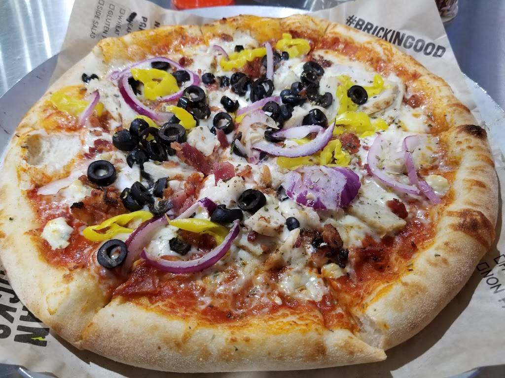 Urban Bricks Pizza Co | restaurant | 8000 Pat Booker Rd #100, Live Oak, TX 78233, USA | 2109670001 OR +1 210-967-0001