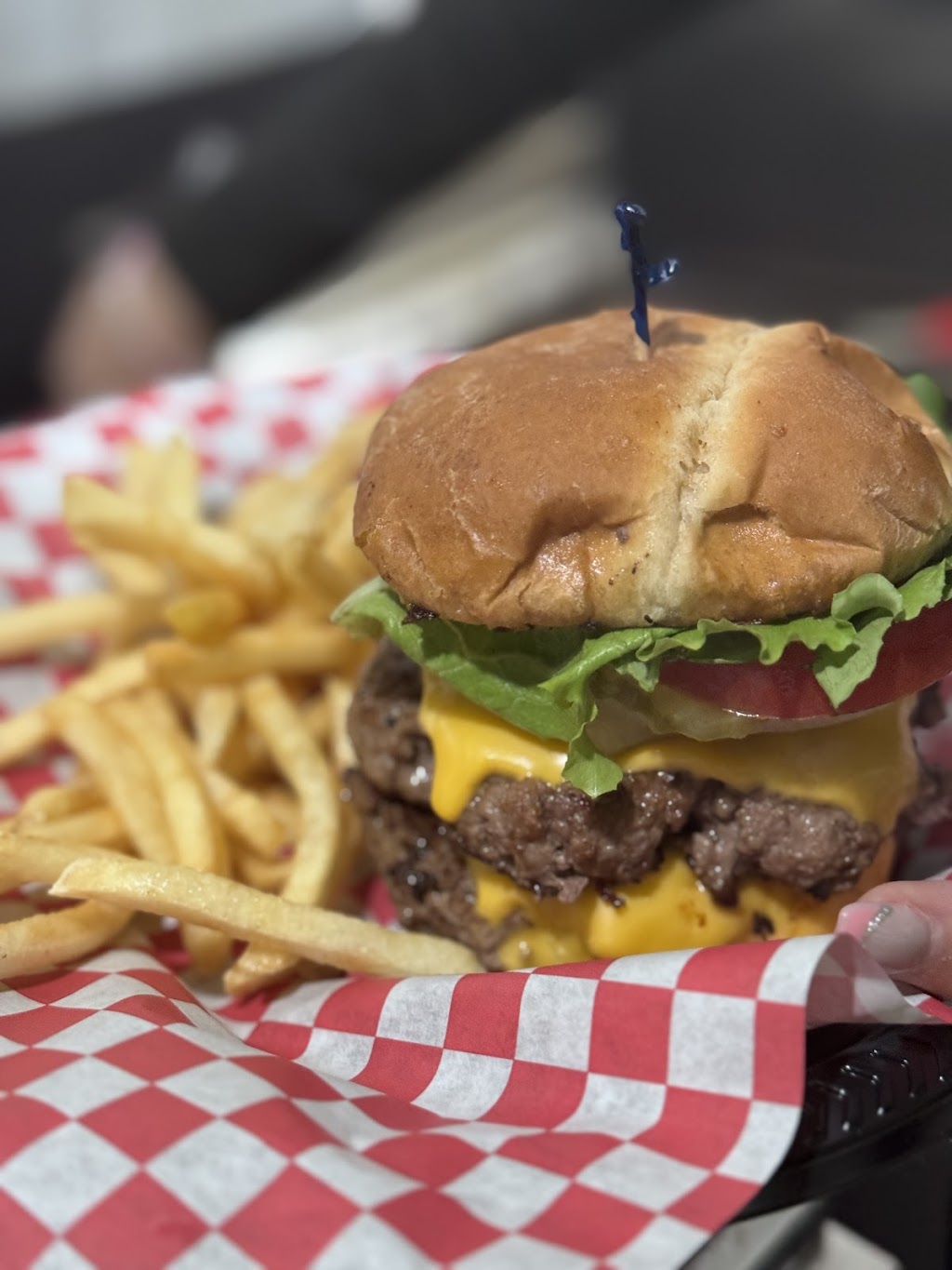 Casey’s on Main | restaurant | Co Rd 18, Excel, AL 36439, USA | 2517650769 OR +1 251-765-0769