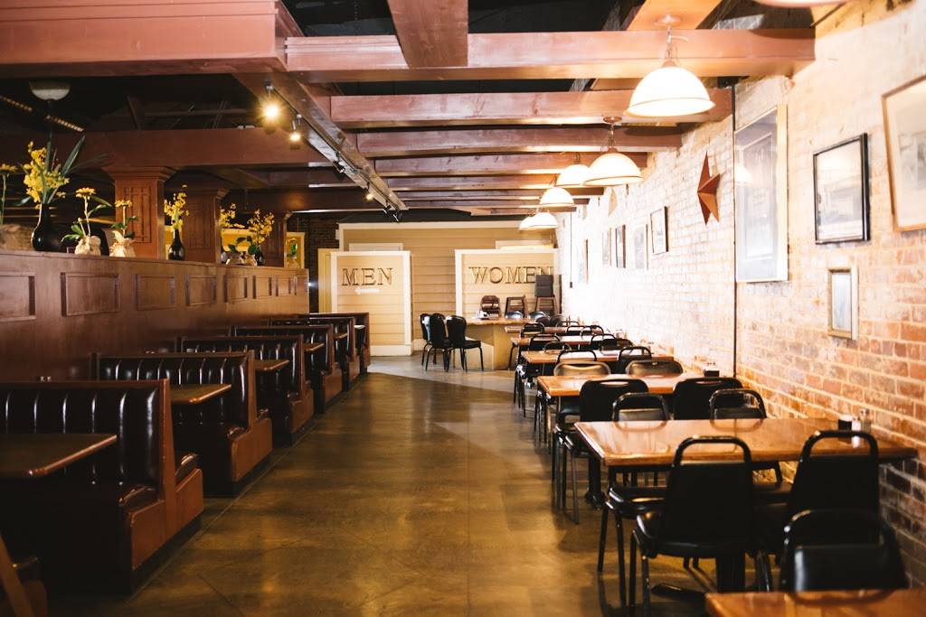 Carrs Steakhouse | restaurant | 213 W Broadway, Mayfield, KY 42066, USA | 2702471111 OR +1 270-247-1111