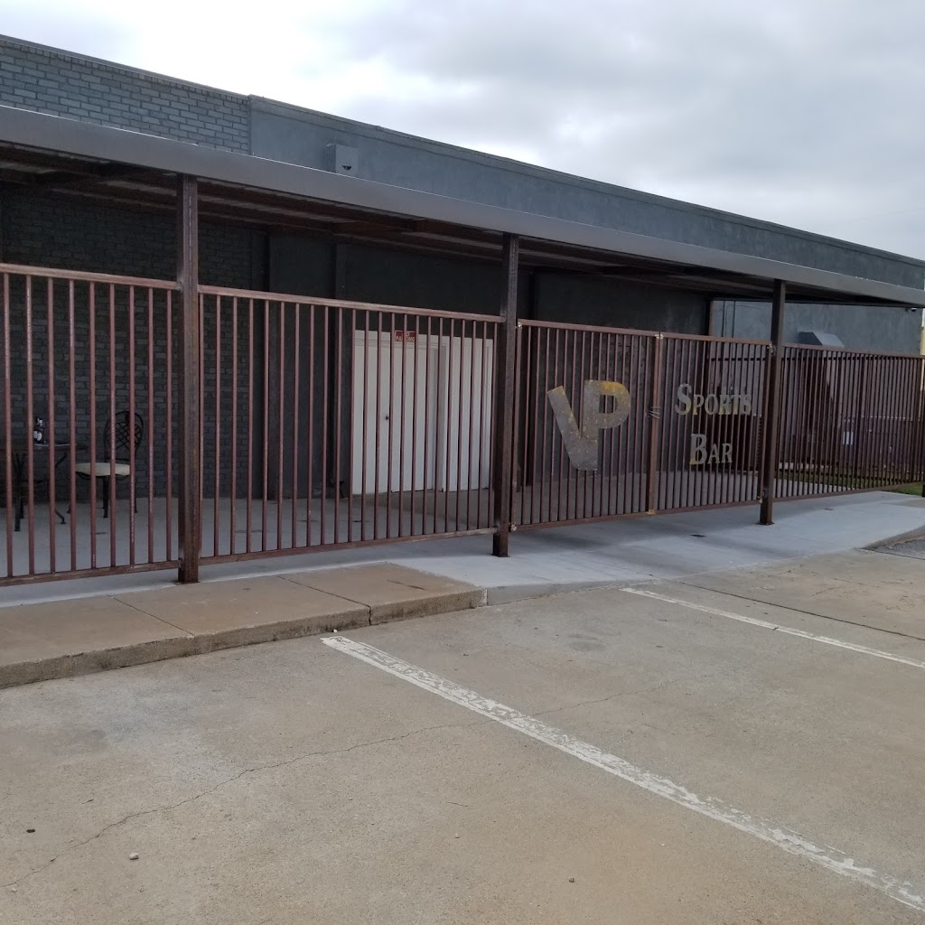 Vernon Parts Sports Grill | restaurant | 1701 Marshall St, Vernon, TX 76384, USA | 9405529933 OR +1 940-552-9933