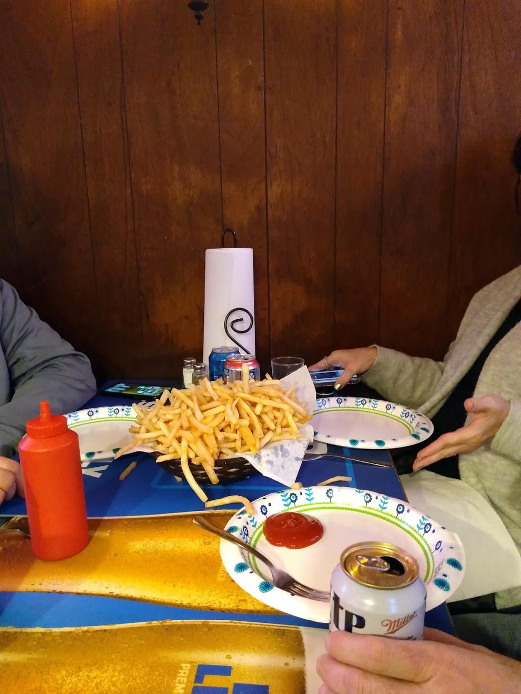Gas Lantern | restaurant | 510 2nd St, Pierson, IA 51048, USA | 7123759021 OR +1 712-375-9021