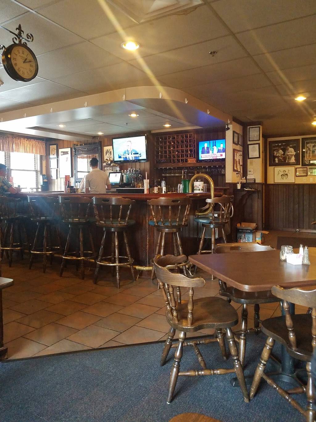 Valente's Restaurant | 3631, 315 8th St, Watervliet, NY 12189, USA