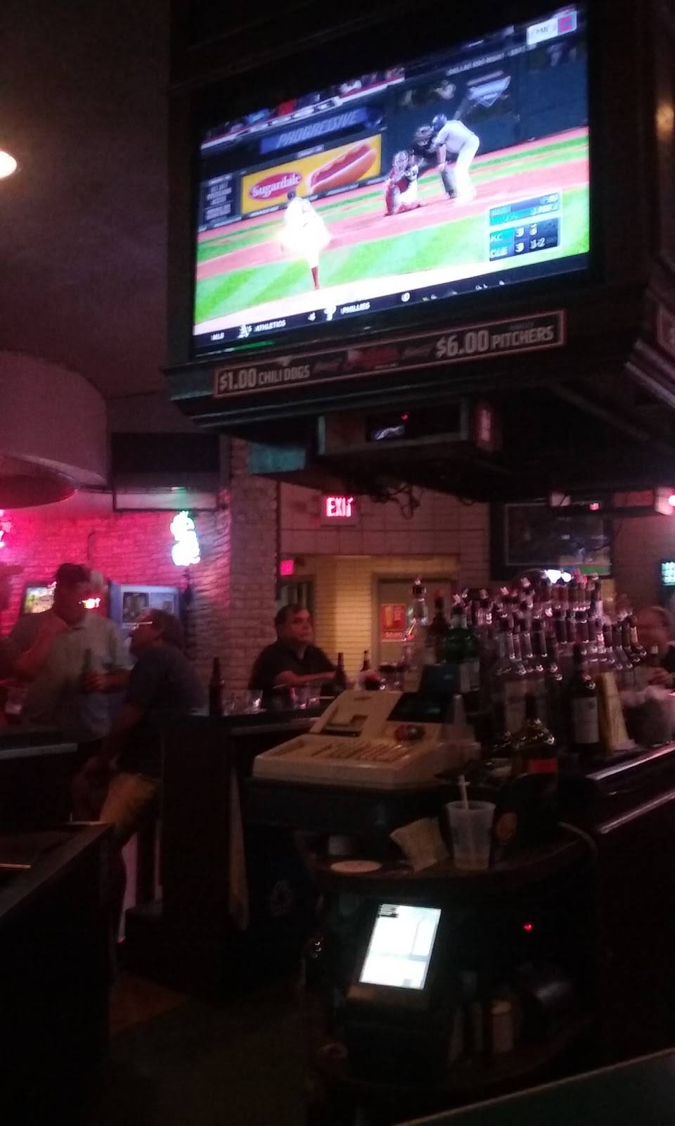 Flyers Bar & Grill | restaurant | 6298 Pearl Rd, Parma Heights, OH 44130, USA | 4408421964 OR +1 440-842-1964