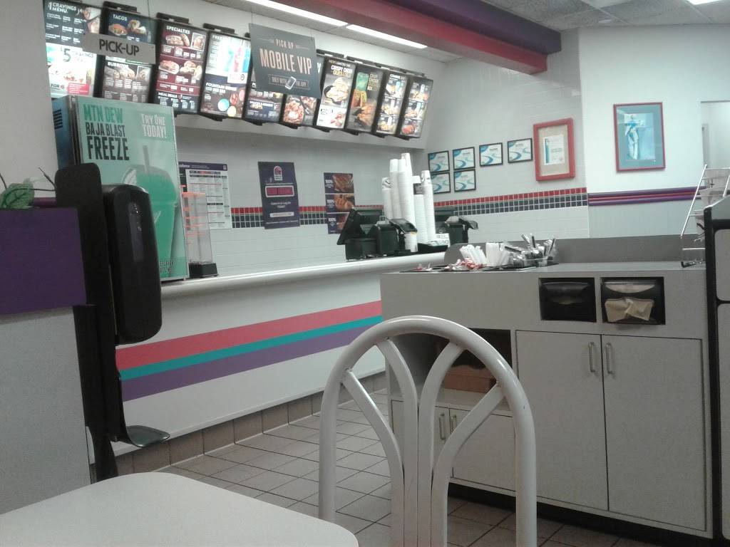 Taco Bell | meal takeaway | 1301 Dekalb Ave, Sycamore, IL 60178, USA | 8158953660 OR +1 815-895-3660