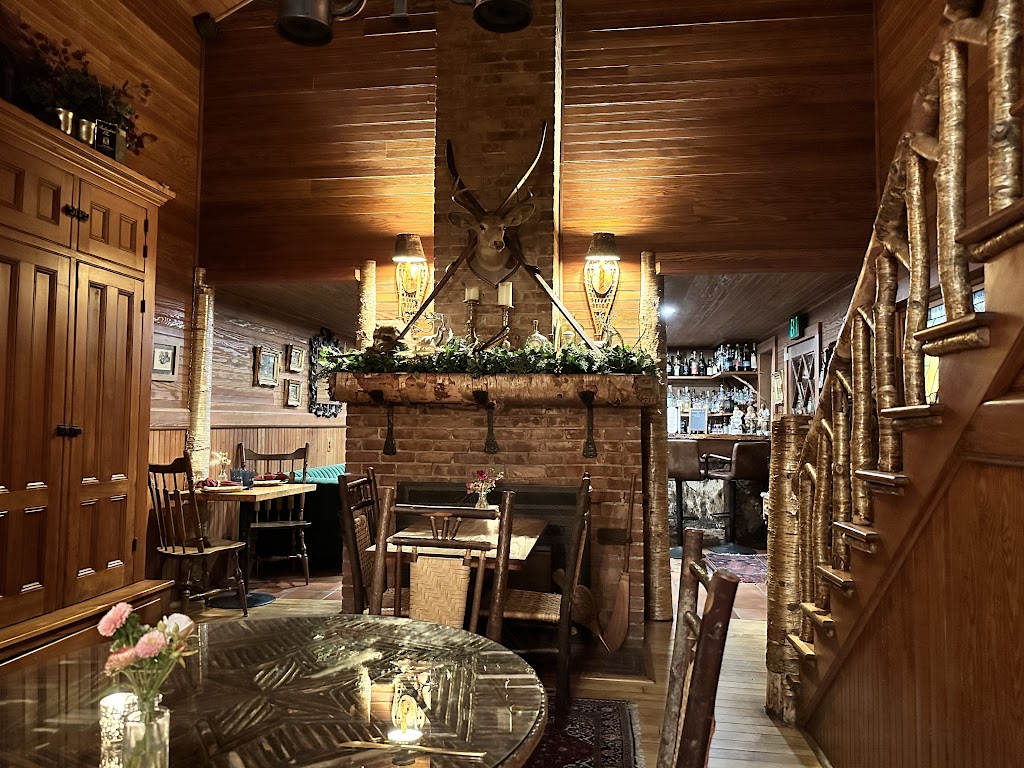 The Lake Placid Stagecoach Inn | restaurant | 3 Stage Coach Way, Lake Placid, NY 12946, USA | 5185239698 OR +1 518-523-9698