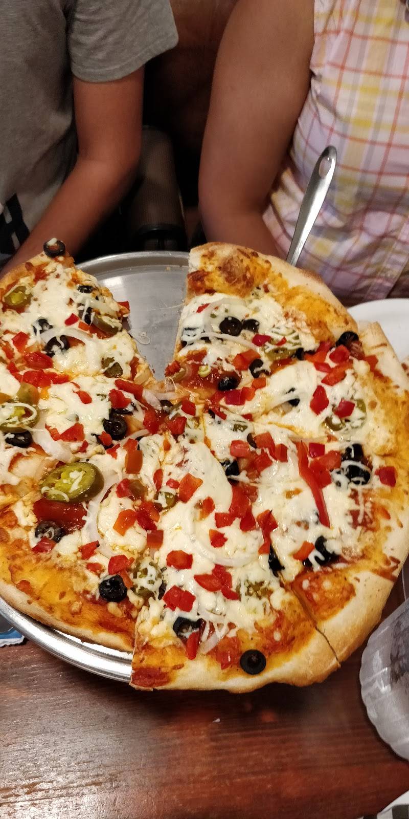 West G Pizza & Grill | restaurant | 1008 St Andrews Ct, West Guilford, ON K0M 2S0, Canada | 7057549141 OR +1 705-754-9141