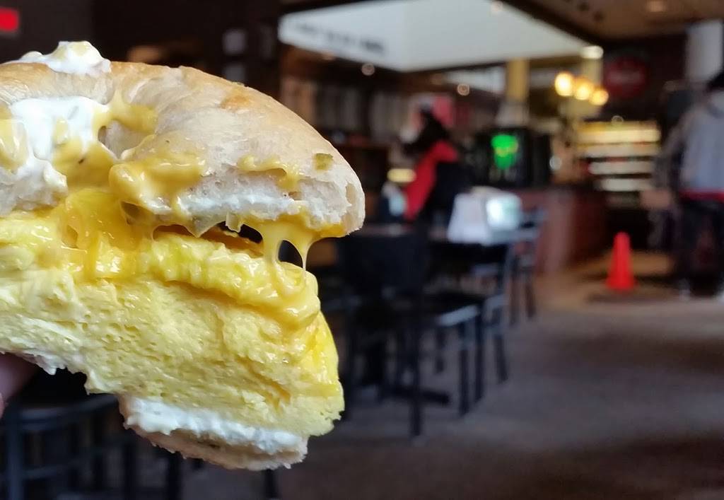 Barb City Bagels | bakery | 118 E Lincoln Hwy, DeKalb, IL 60115, USA | 8157545211 OR +1 815-754-5211