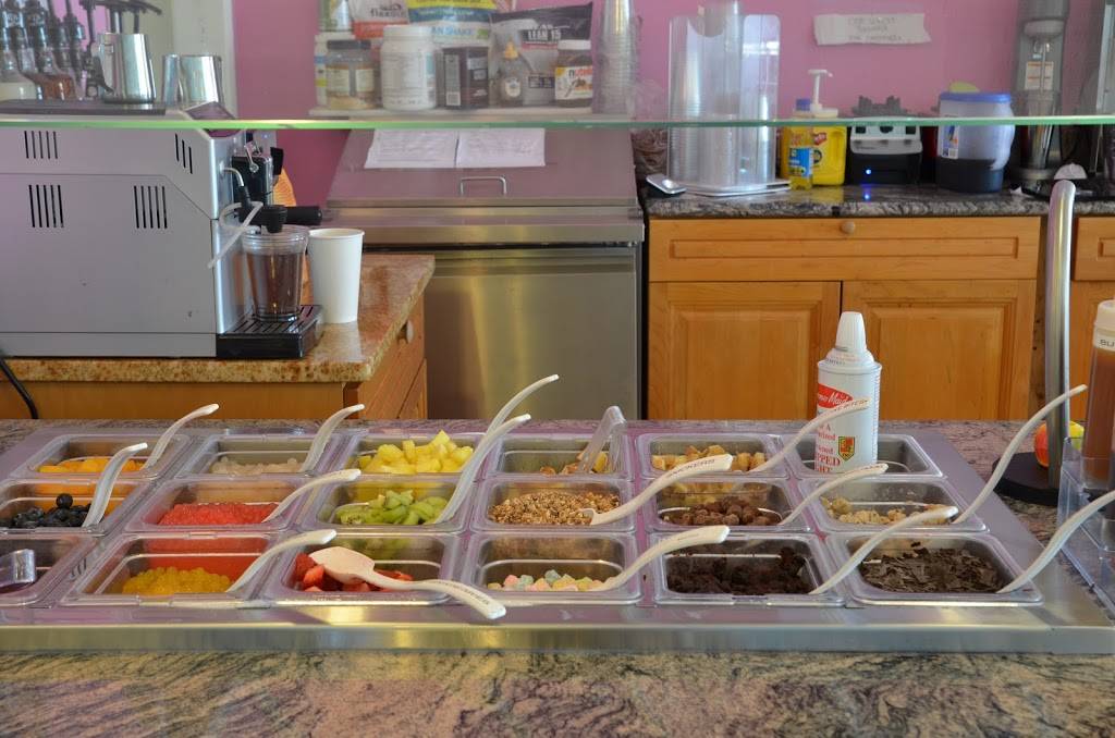 Yo Kool Frozen Yogurt & Neighborhood Cafe | meal takeaway | 23415 Three Notch Rd #2021, California, MD 20619, USA | 2402378044 OR +1 240-237-8044