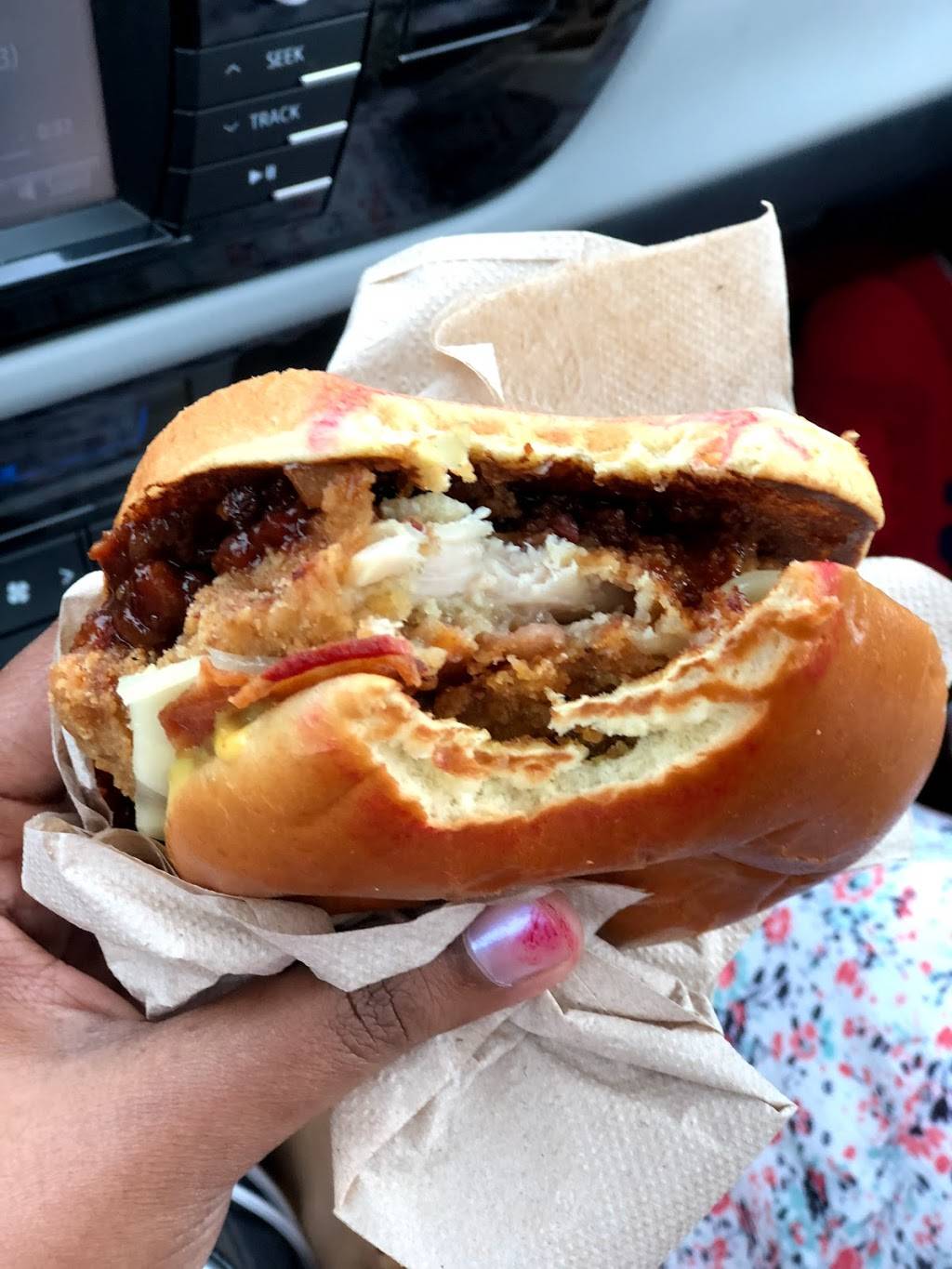 McDonalds | cafe | 5105 28th St SE, Grand Rapids, MI 49512, USA | 6169429292 OR +1 616-942-9292