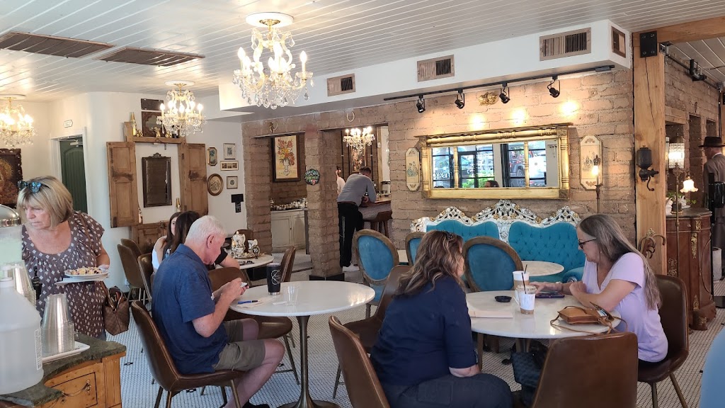 Cafe Feellove | bakery | 2 W St George Blvd Suite 38, St. George, UT 84770, USA | 4359221639 OR +1 435-922-1639