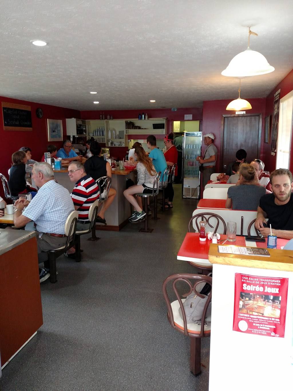 Casa Wippi | restaurant | 110 Rue Main, North Hatley, QC J0B 2C0, Canada | 8198422782 OR +1 819-842-2782