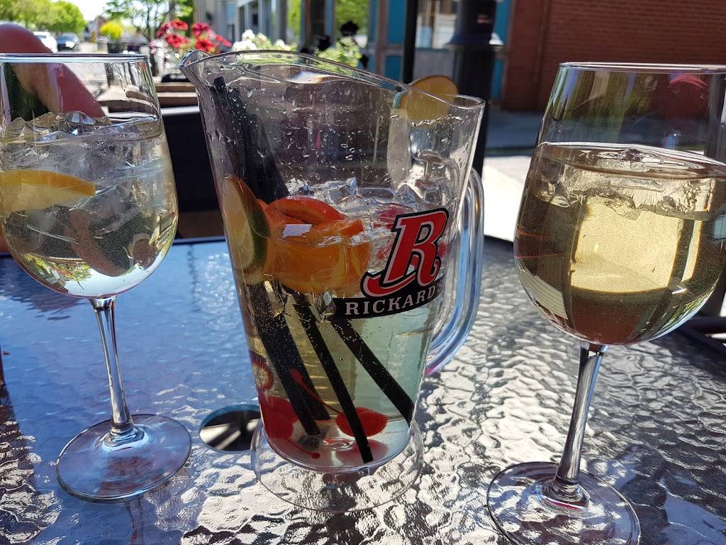 Les Tire-Bouchons | restaurant | 82 Rue du Roi, Sorel-Tracy, QC J3P 4M8, Canada | 4508553473 OR +1 450-855-3473