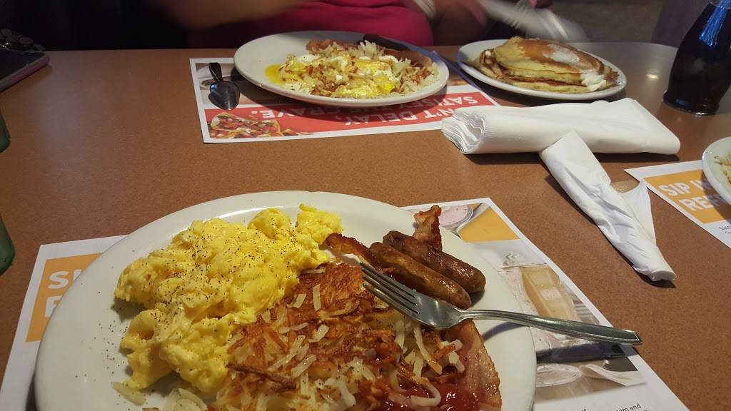 Dennys | restaurant | 685 Highway 80 East, Pearl, MS 39208, USA | 6016649671 OR +1 601-664-9671