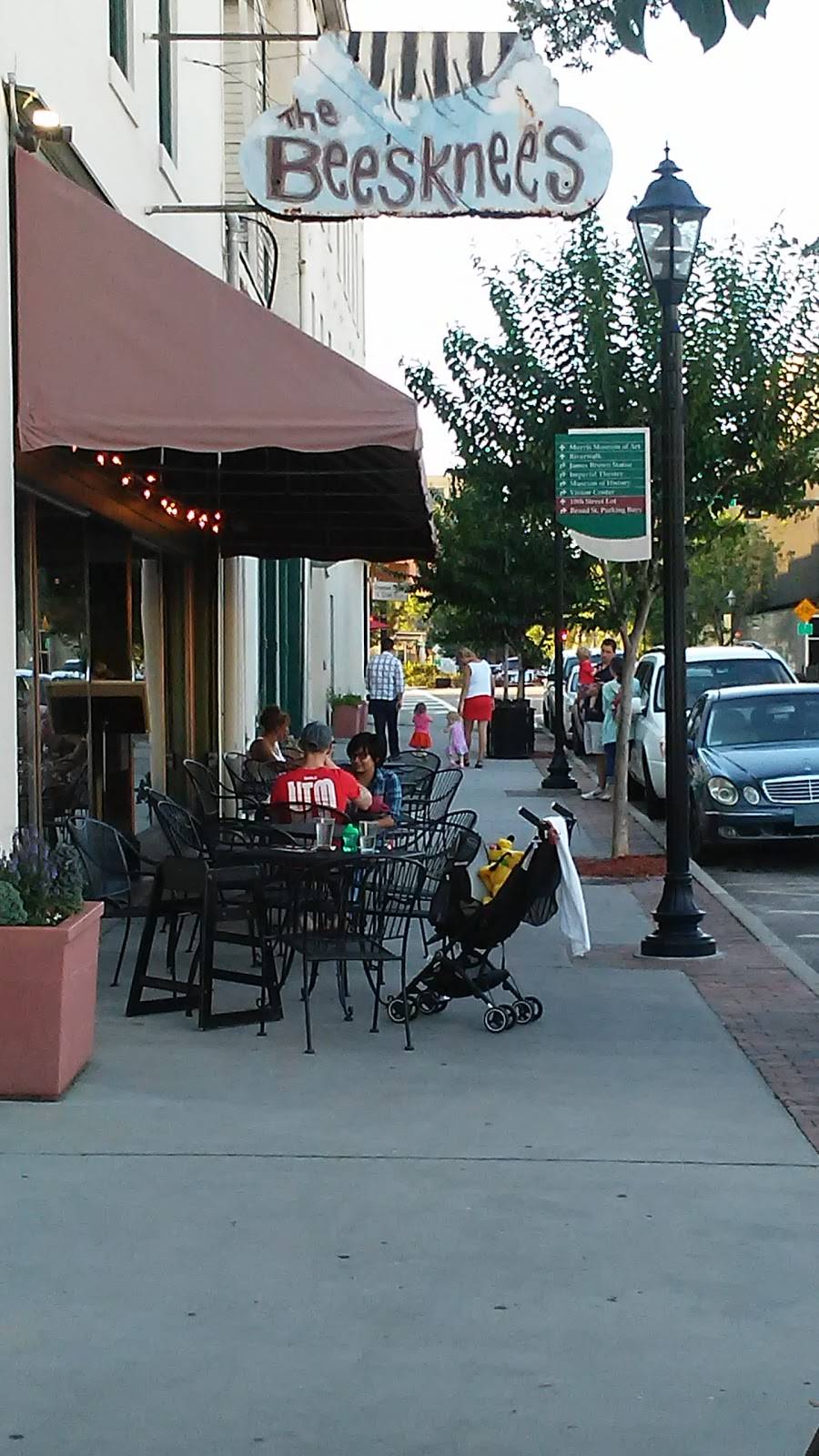 The Bees Knees | restaurant | 211 10th St, Augusta, GA 30901, USA | 7068283600 OR +1 706-828-3600