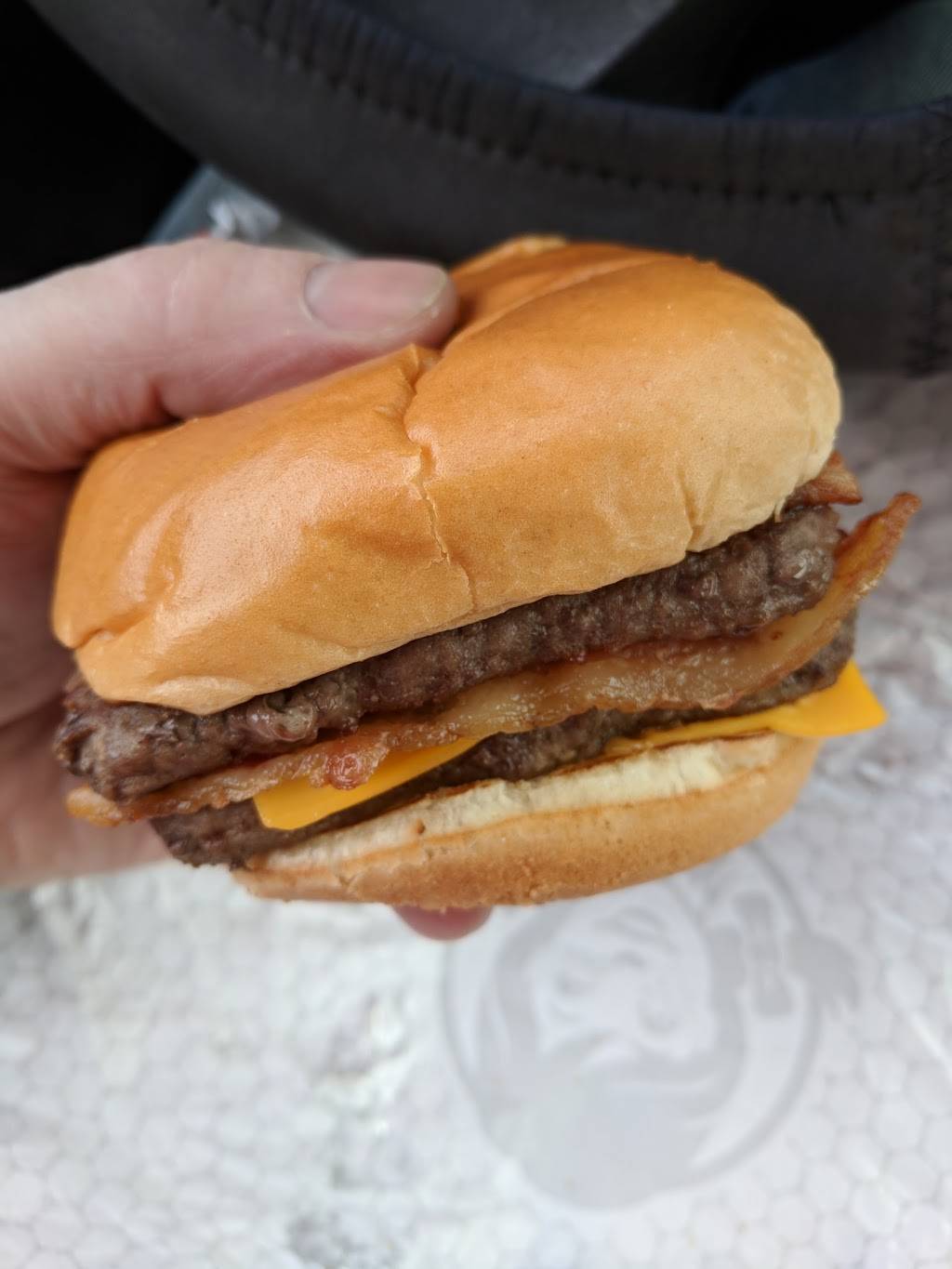 Wendys | restaurant | 1830 Broadview Blvd, Natrona Heights, PA 15065, USA | 7242262248 OR +1 724-226-2248
