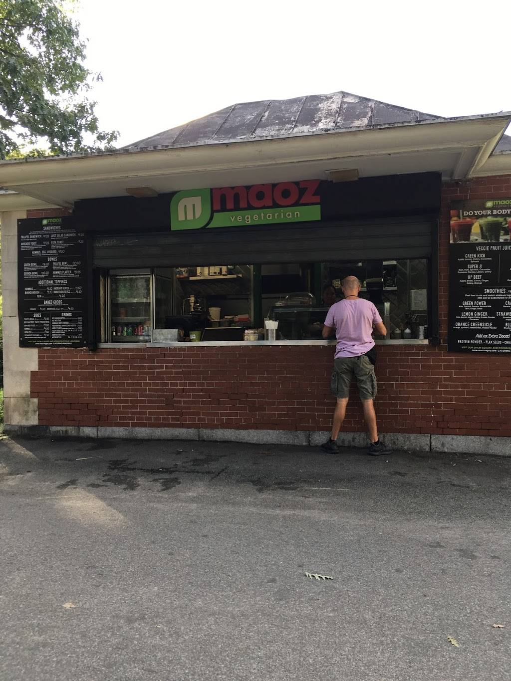 Maoz Vegetarian | restaurant | 5th Ave & E 106th St, New York, NY 10029, USA