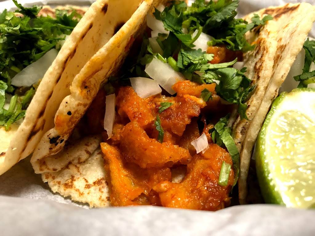 La Fondita Michoacan 1520 N Loop E Fwy Suite 3, Houston, TX 77009