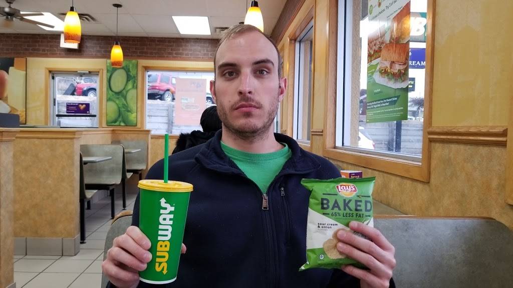 Subway | meal takeaway | 2717 N 90th St, Omaha, NE 68134, USA | 4023933399 OR +1 402-393-3399