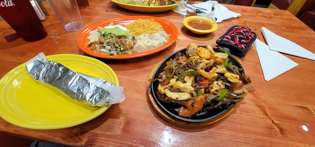 3 Generaciones Mexican restaurant | restaurant | 685 By Pass #123, Seneca, SC 29678, USA | 8649738089 OR +1 864-973-8089