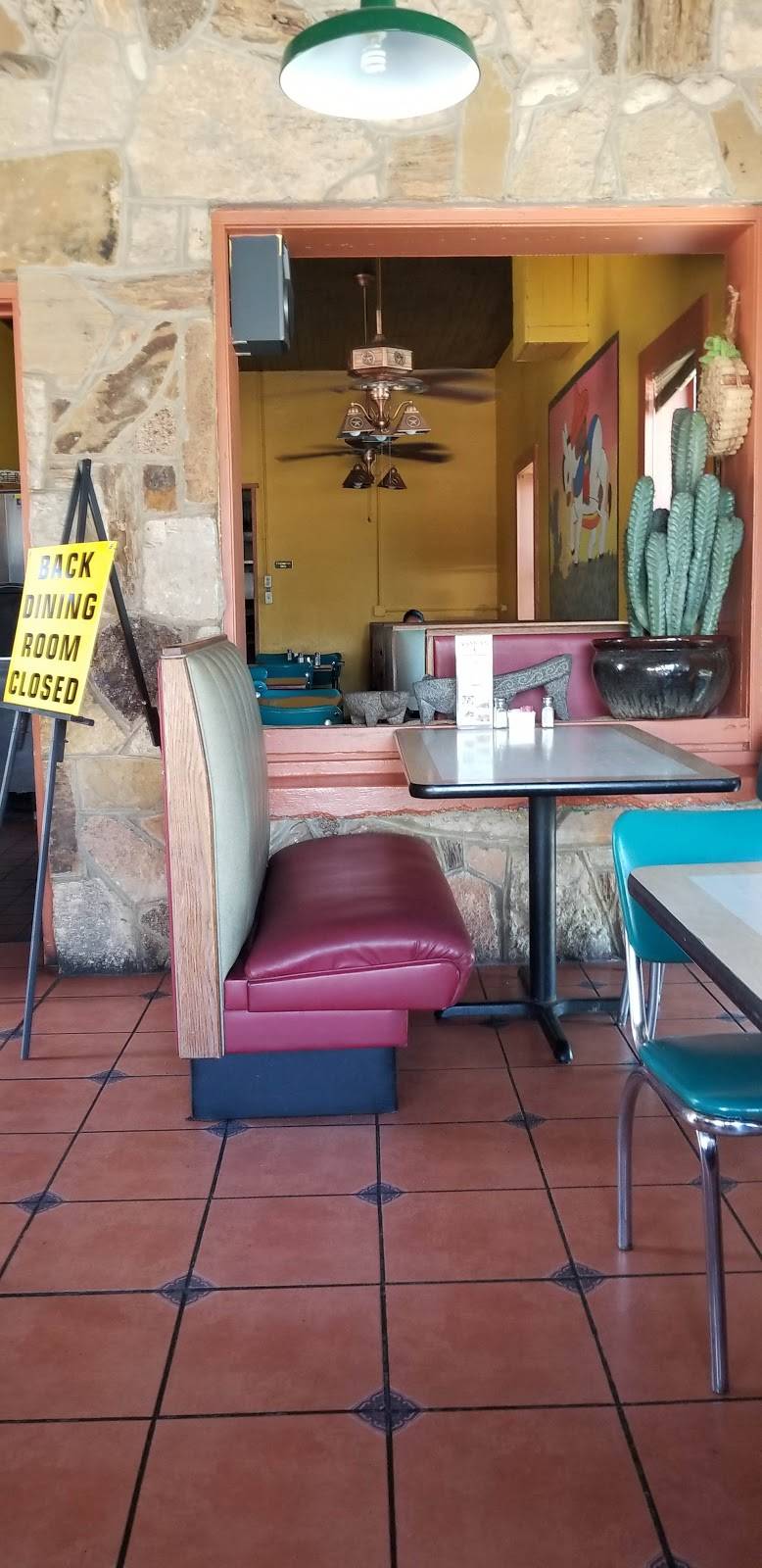 Reynaldos | restaurant | 306 E Washington St, Stephenville, TX 76401, USA | 2549187396 OR +1 254-918-7396
