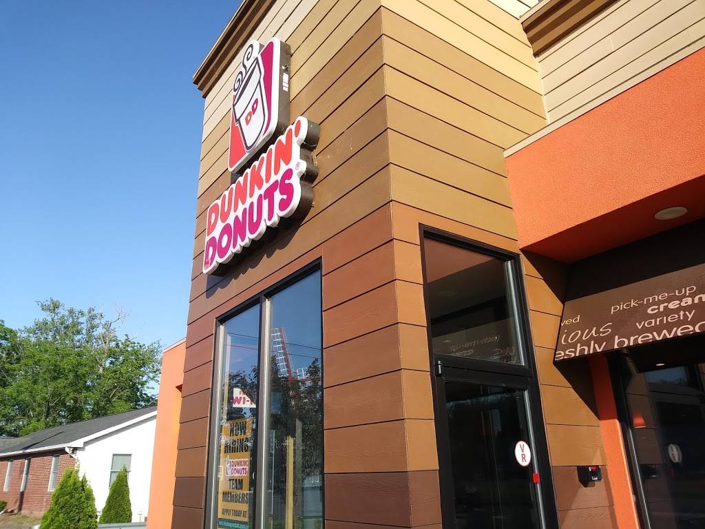 Dunkin | bakery | 2014 Route 5 And 20, Seneca Falls, NY 13148, USA | 3152570026 OR +1 315-257-0026