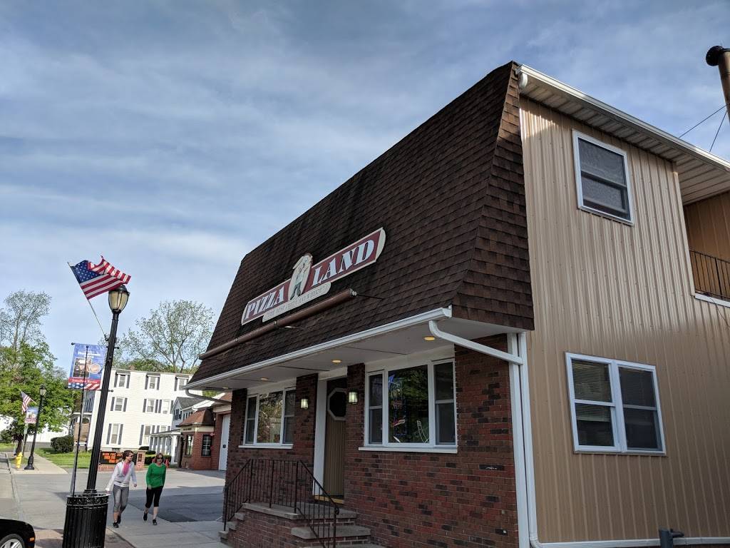 Pizza Land - Avon - Restaurant | 19 Park Pl, Avon, NY 14414, USA