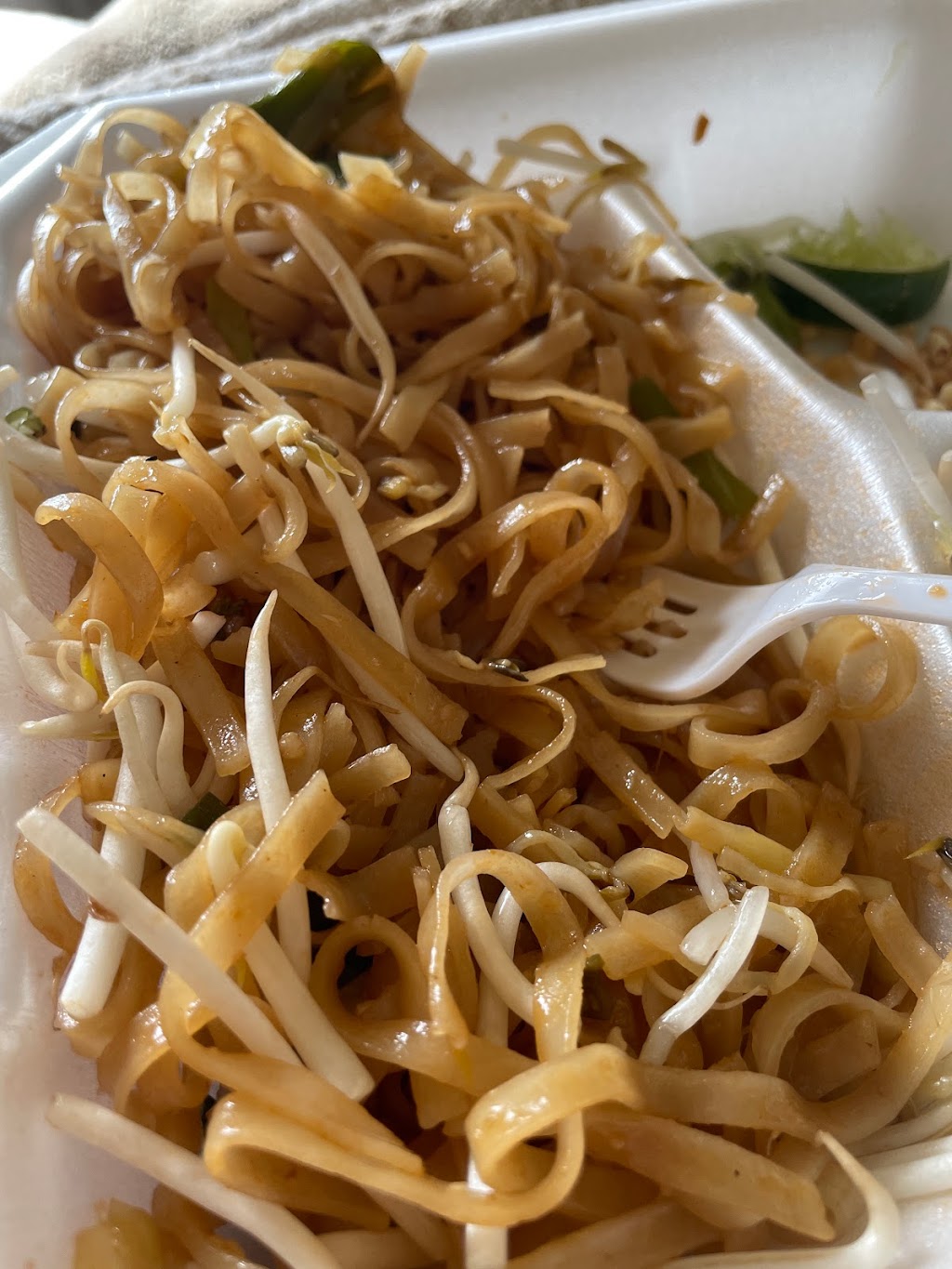 Combo Noodles | restaurant | 314 E Broadway St, Altus, OK 73521, USA | 5803793036 OR +1 580-379-3036